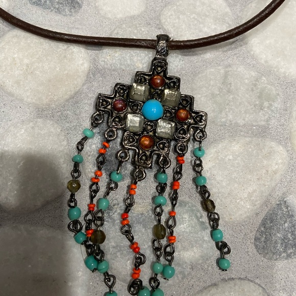Nice necklace - Picture 2 of 2